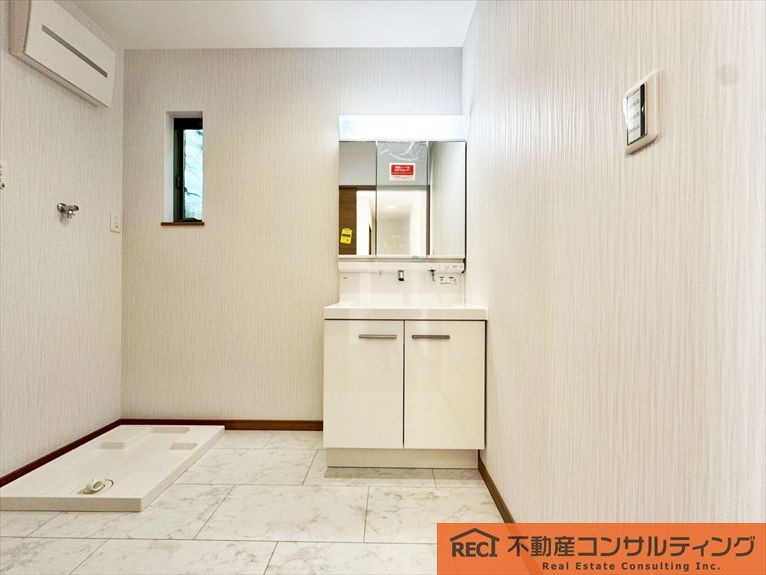 西宮市笠屋町　新築戸建　B号地の洗面所
