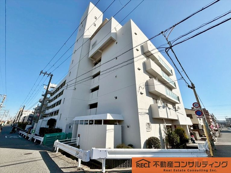 西宮ハウスの外観