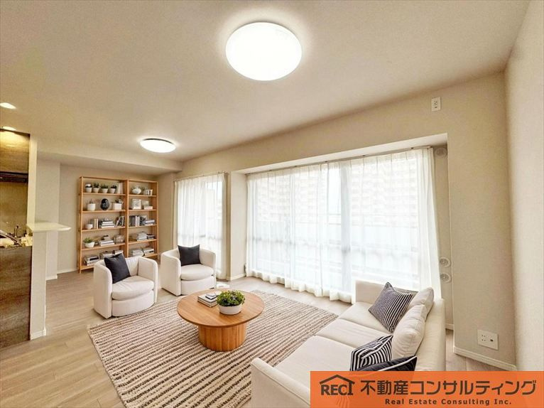 コート甲子園南1番館の居間・リビング