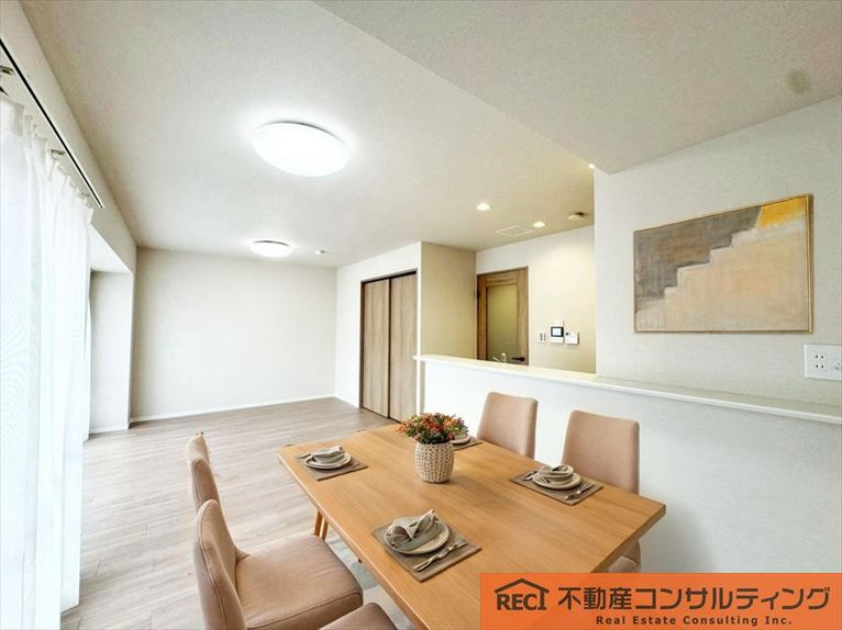 コート甲子園南1番館の洋室