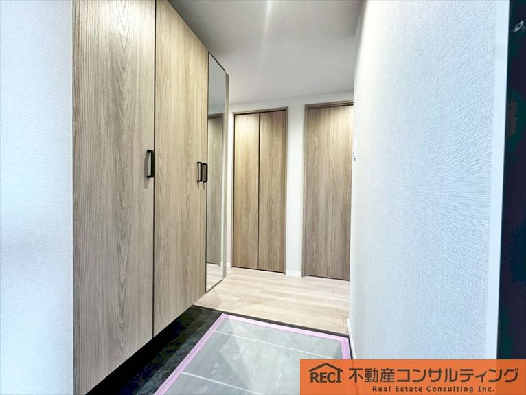 コート甲子園南1番館の玄関
