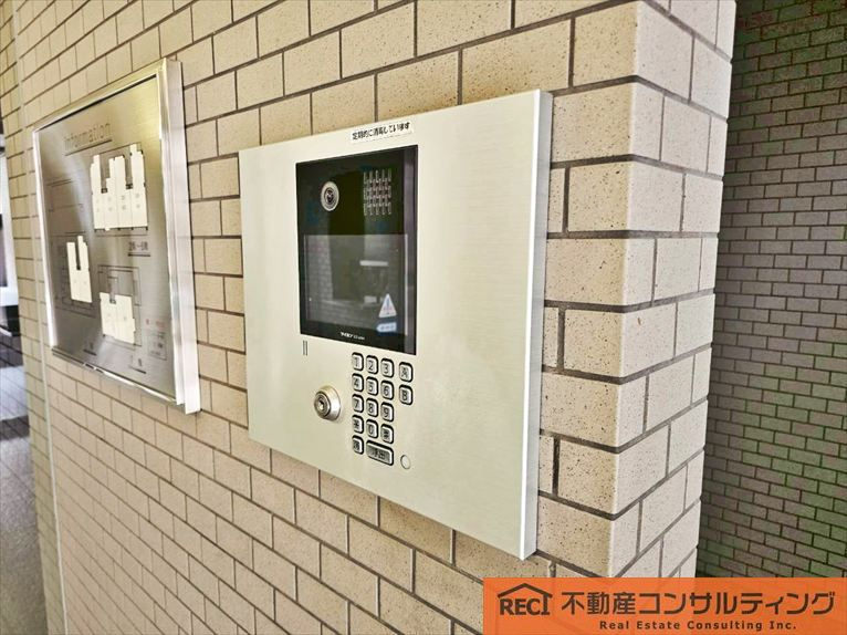 ステイツ岡本・甲南山手のエントランス
