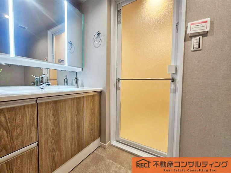 ステイツ岡本・甲南山手の独立洗面台