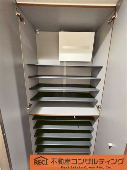 セレーノ見附の収納