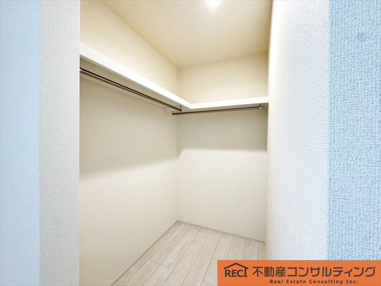 西宮市上田東町　新築戸建　2号棟の内装