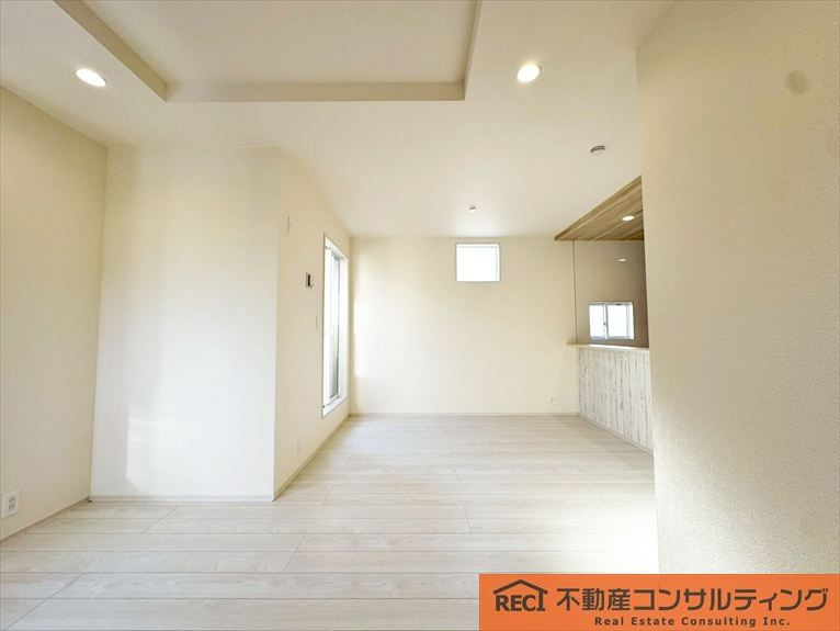西宮市上田東町　新築戸建　2号棟の内装