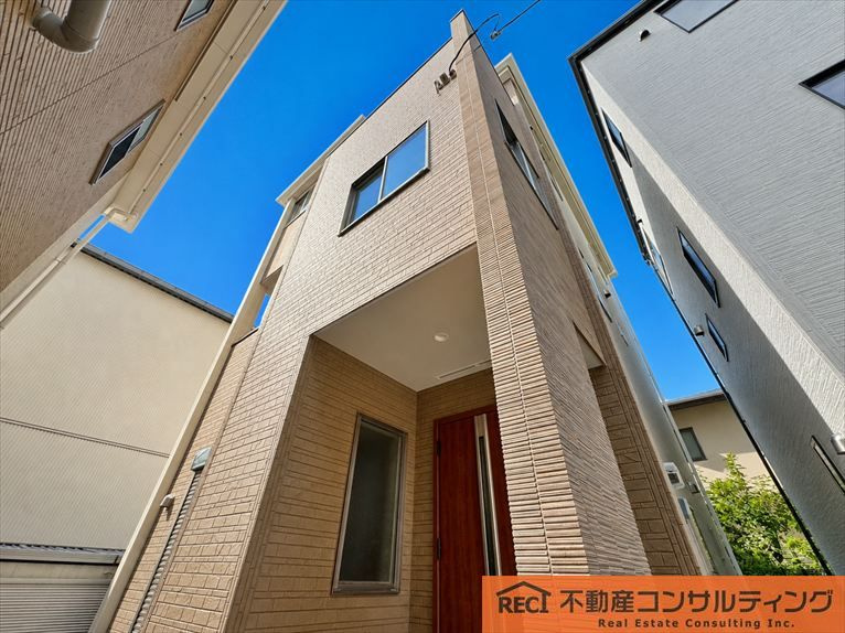西宮市上田東町　新築戸建　2号棟