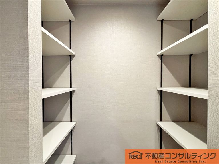 メゾン岡本南の収納