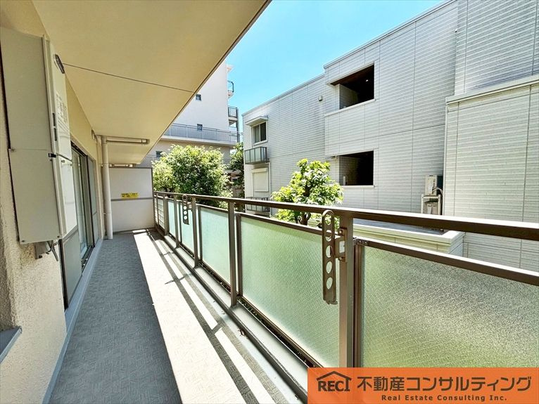 メゾン岡本南のバルコニー