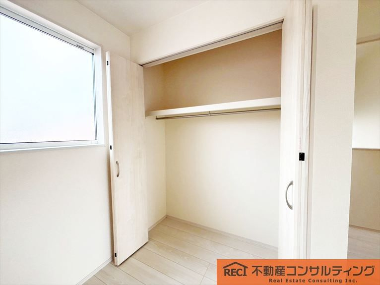 西宮市東鳴尾町2丁目　新築戸建の収納