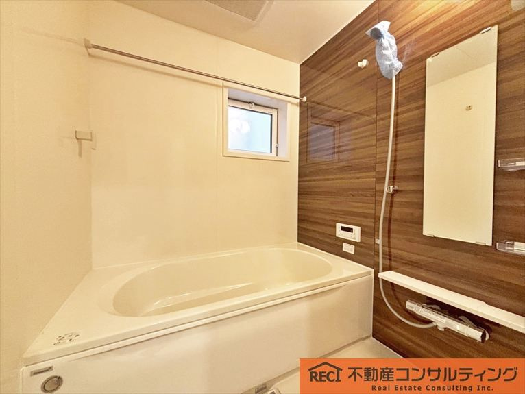 西宮市東鳴尾町2丁目　新築戸建の浴室|一人一部屋使える5LDKのゆとりのある間取り♪
