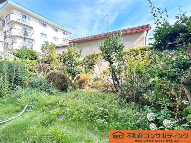 ビアライフ岡本の庭