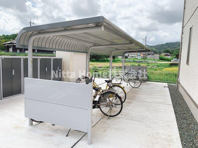 グランドメゾンⅡのその他共用部分|屋根付きの駐輪場は無料です★