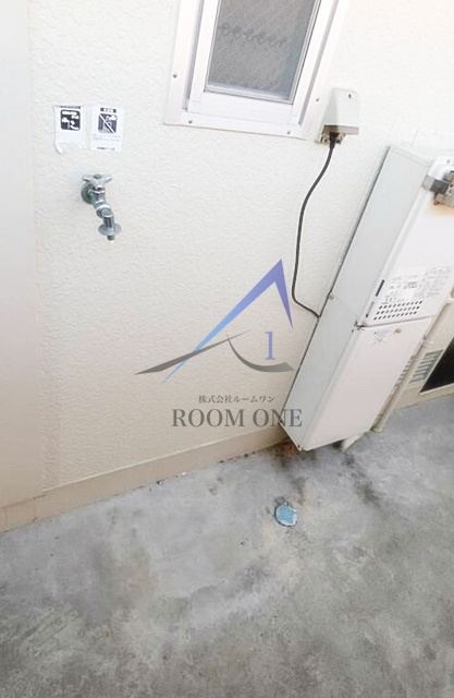 ロッシュの設備|洗濯機置場です。