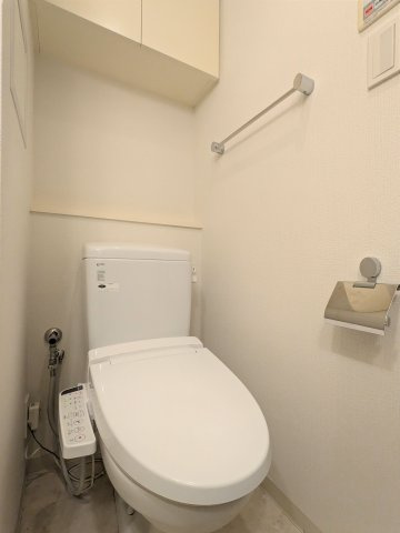 ガーデン代々木八幡のトイレ|落ち着いたトイレです