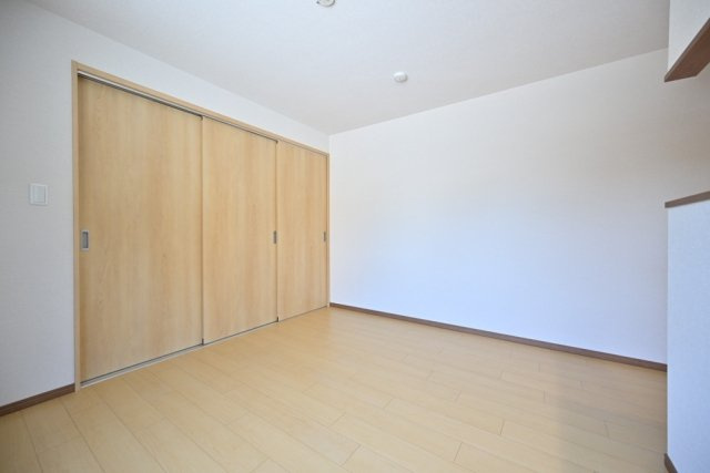 ＣＥＮＴＲＡＬ　ＧＡＲＤＥＮ　ＲＥＳＩＤＥＮＣＥ　ＴＯＫＹＯの居間・リビング|こちらの居間で趣味の時間をお楽しみください