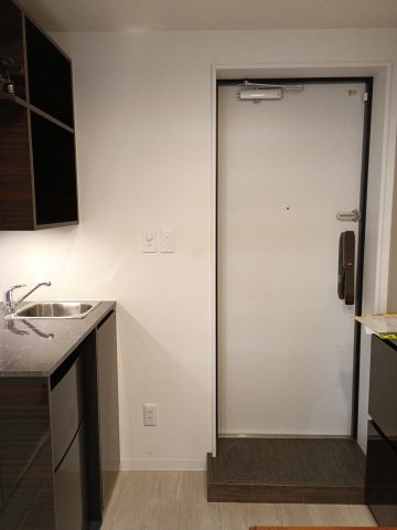 Smart Residence IoTele　初台の内装|明るい室内です