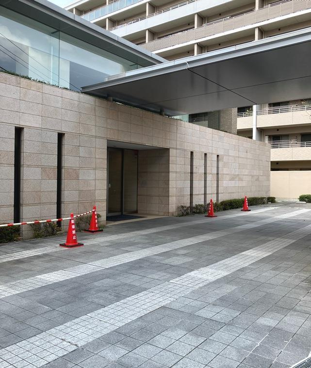 プラウドシティ府中のエントランス|毎日通るエントランスはこのようになっています