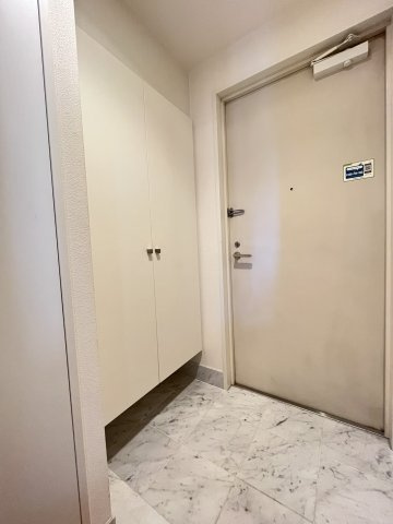 エムジー目黒駅前の玄関|玄関です