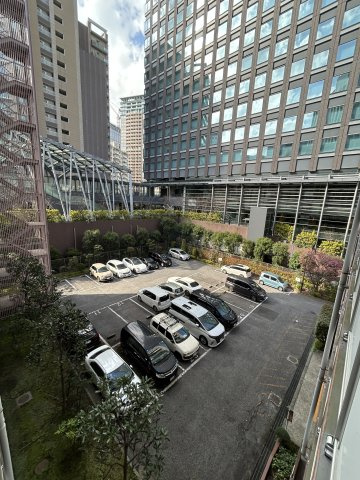 御殿山ハイツの駐車場|駐車場に車を止められます