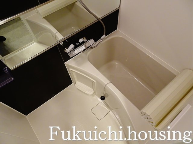 ルネサンスコート上北沢frontの浴室