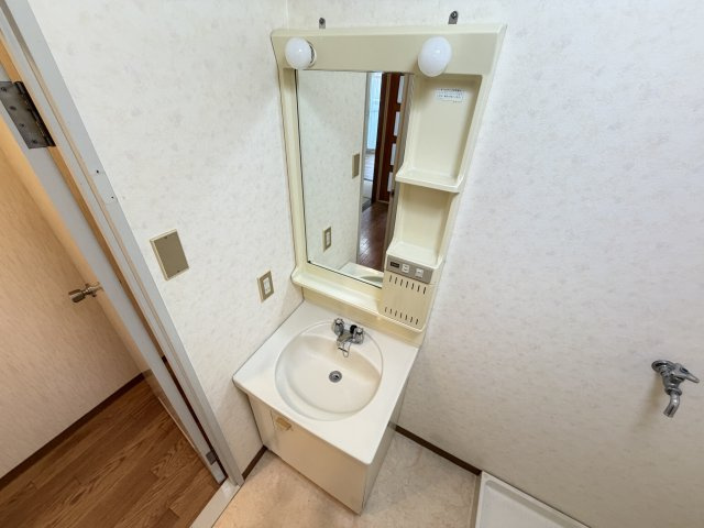 サンマンション鶴舞の洗面所