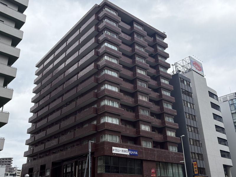 サンパレス新宿の外観