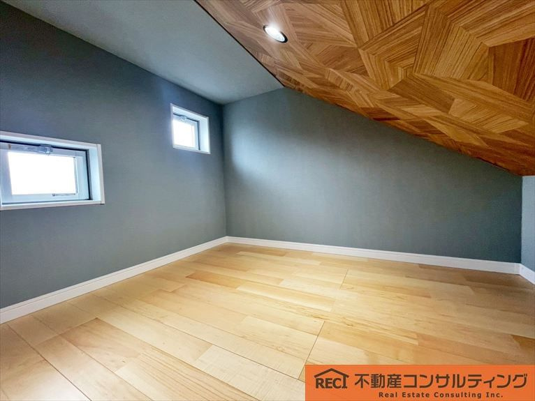 神戸市灘区上野通5丁目　新築戸建　２号地の子供部屋