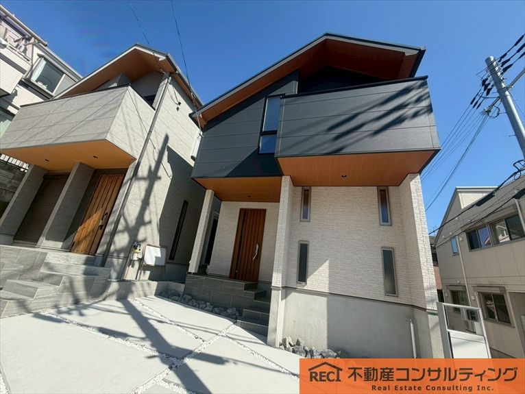 神戸市灘区上野通5丁目　新築戸建　１号地のエントランス