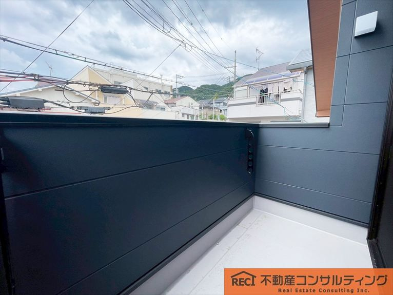 神戸市灘区上野通5丁目　新築戸建　１号地のバルコニー