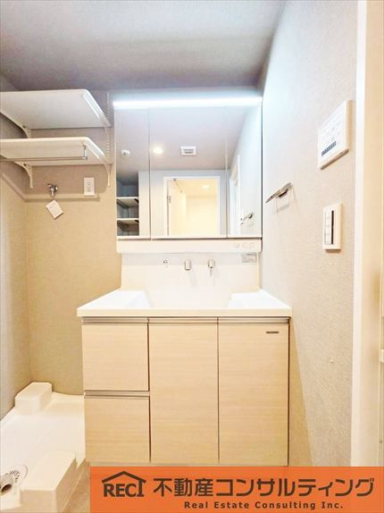 コスモ芦屋川西の独立洗面台