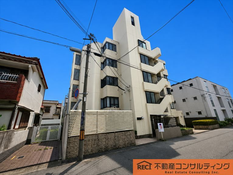 ラ・ファミーユ住吉の外観