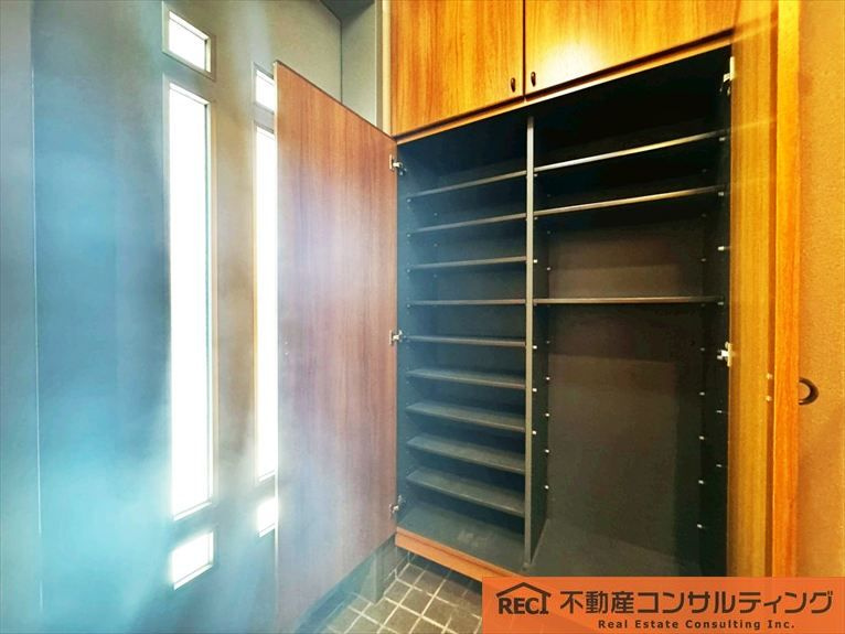 神戸市灘区岩屋中町2丁目　中古戸建の収納
