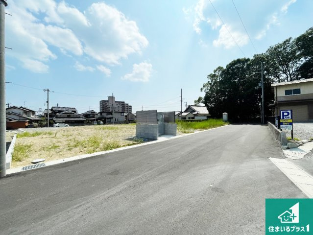 三田市加茂　売土地の前面道路含む現地写真|周辺は落ち着いた街並みの住宅地！子育てがしやすい住環境です！