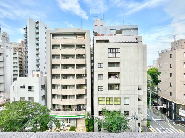 ダイアパレスグランデージ板橋の展望|2026.07.27撮影

現地ご見学希望・資料請求などお気軽にお問い合わせ下さい！
03-5990-5201