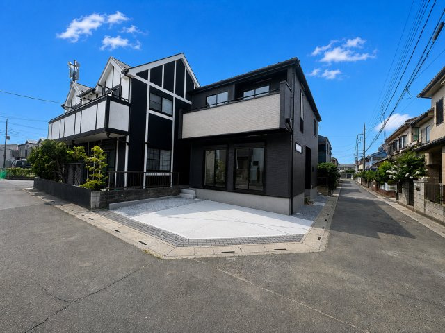 越谷市東越谷新築戸建て◆角地◆駐車並列２台可