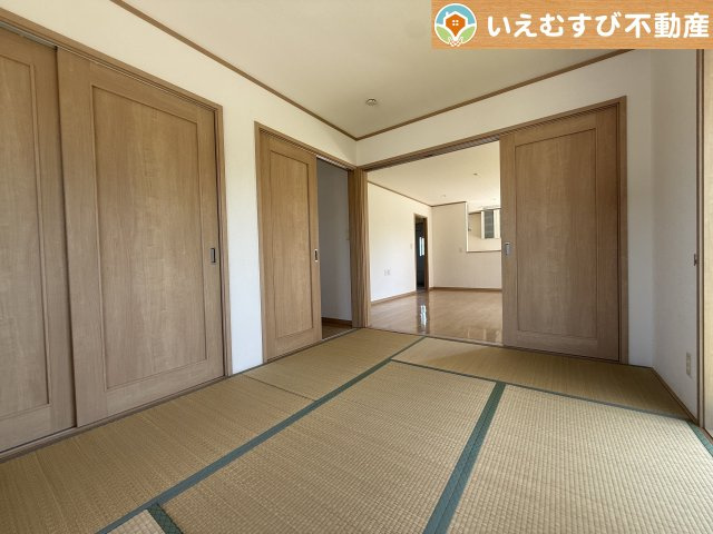 熊谷市新島　中古戸建の和室|すぐ横になれる和室は、みんながほっと一息つける空間
ちょっとした休憩や来客時、お子様のお世話にも大活躍しそうですね♪