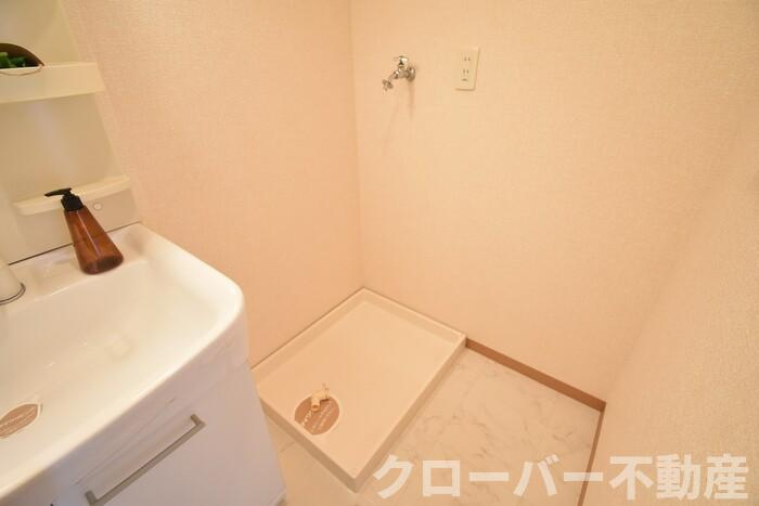 パインズコート新居 E棟の内装|室内洗濯機置き場