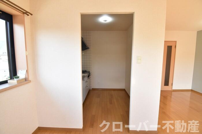 パインズコート新居 E棟の内装|キッチン