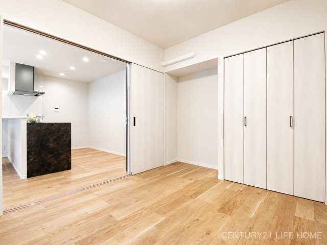 【洋室】 | ライオンズマンション登戸第2 | 使い勝手のいい洋室です