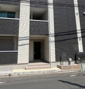 ボナール久保町のエントランス