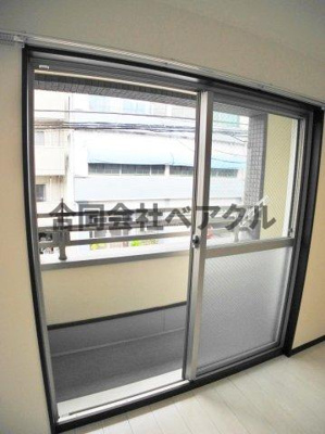 【バルコニー】 | Sunrise出町 | 暖かな日差しのふりそそぐバルコニー