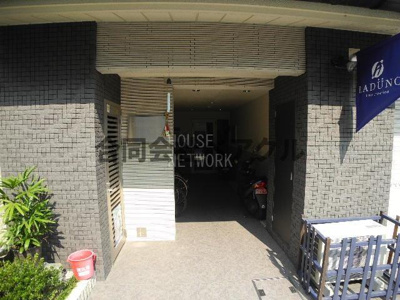 【エントランス】 | Sunrise出町 | ゆとりのあるエントランスです