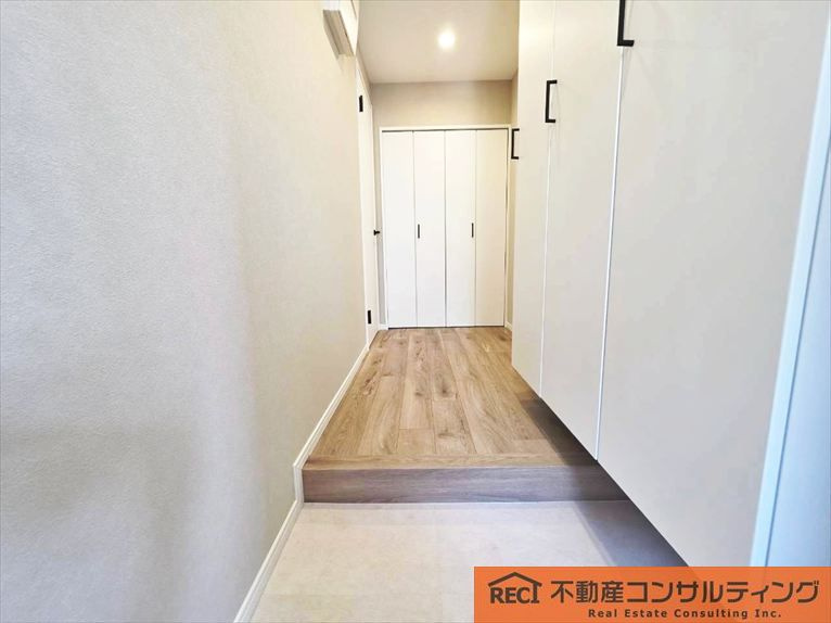 香枦園シーサイドヴィラの玄関