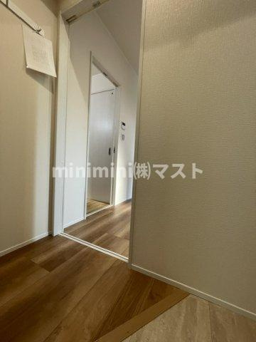 エムズ谷六の玄関