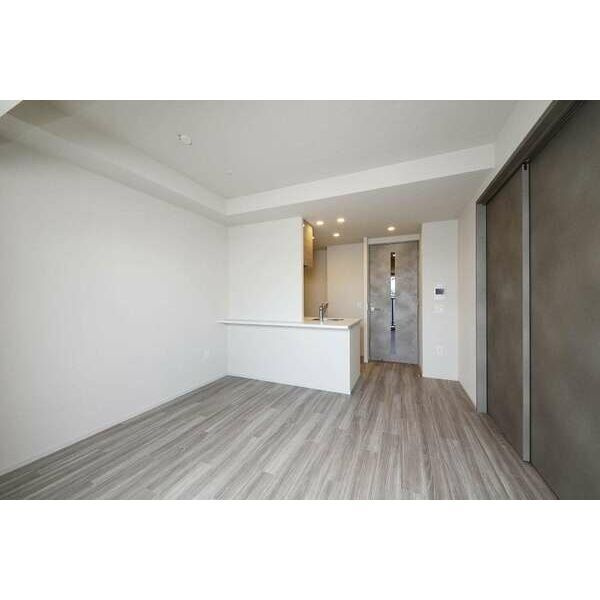 SK RESIDENCES SHINSAIBASHI（中央小学校区）の居間・リビング|SK RESIDENCES SHINSAIBASHI　リビング