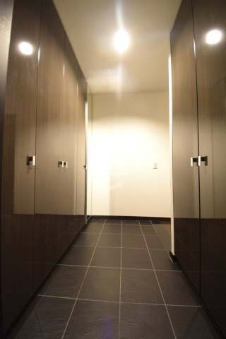 アルグラッドザタワー心斎橋の玄関|アルグラッドザタワー心斎橋　玄関