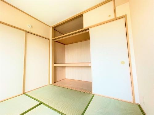 シックス板付の和室