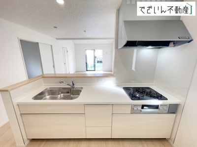 【玄関】 | Cradle garden鴻巣市筑波第5 Ⅱ期 【平屋】新築住宅 | ≪3号棟≫
現地(2026年7月撮影)