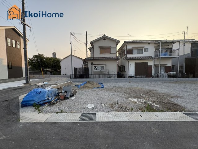 明石市魚住町西岡　全６区画C号地　土地の前面道路含む現地写真|交通量が少ないので静かです。小さなお子様がいるご家庭はご安心できると思います。